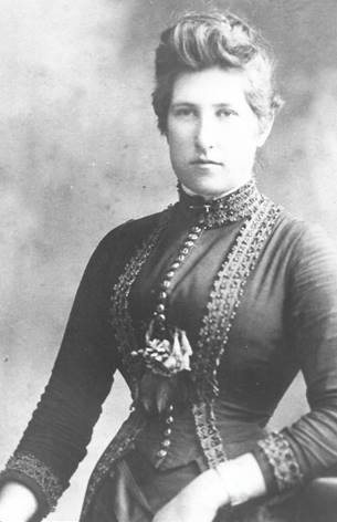 A vintage photo of a person
Description automatically generated